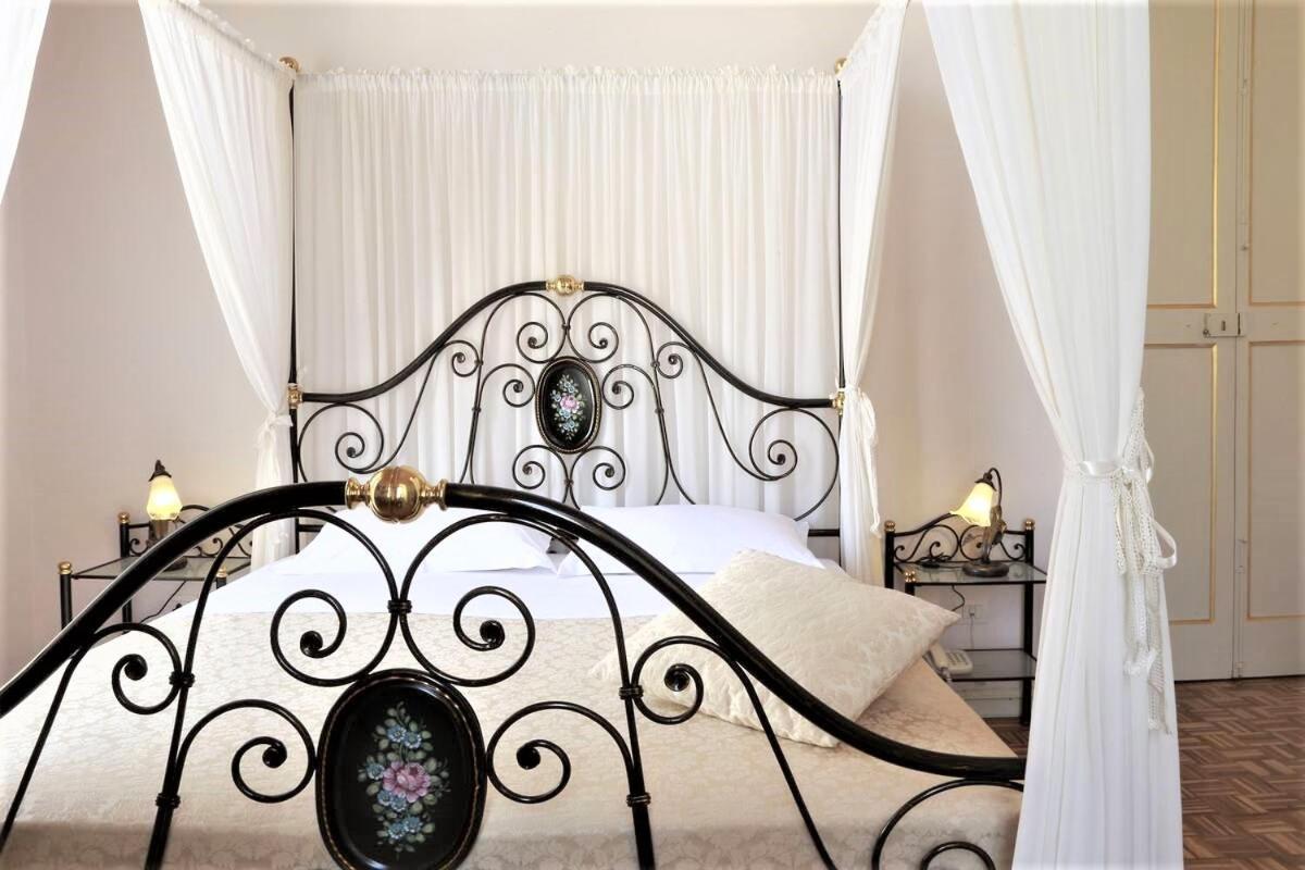 Persone Palace Restyling Nardo Luaran gambar