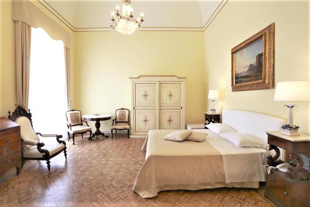 Persone Palace Restyling Nardo Luaran gambar