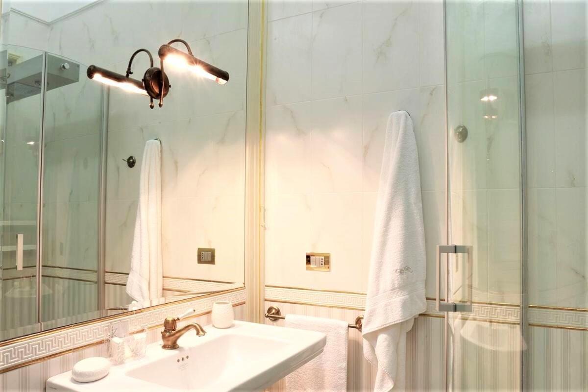 Persone Palace Restyling Nardo Luaran gambar